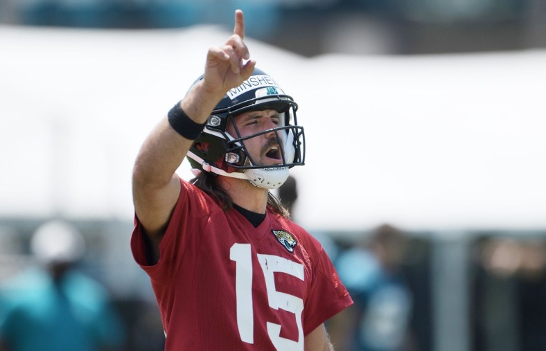 Jaguars (15) QB Gardner Minshew gives instructions during drills at Thursday's OTA session. The Jacksonville Jaguars held their Thursday session of organized team activity at the practice fields outside TIAA Bank Field, May 27, 2021.Jki 052721 Jagsotas 19