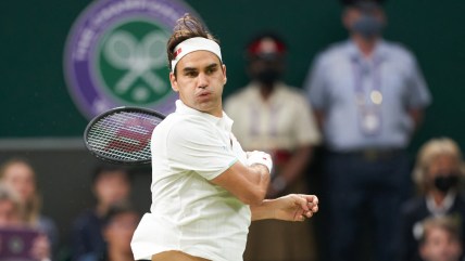 Roger Federer stunned at Wimbledon; Novak Djokovic moves to semis