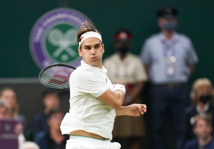 Roger Federer stunned at Wimbledon; Novak Djokovic moves to semis