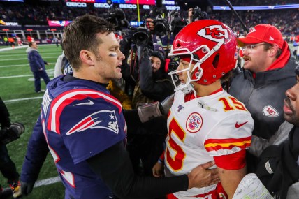 Patrick Mahomes shatters Tom Brady's record rookie card sale