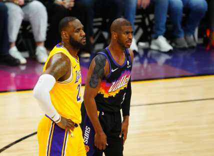 Magic Johnson says Chris Paul should join Los Angeles Lakers
