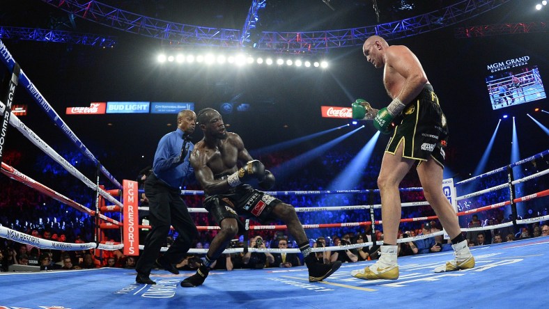 Deontay Wilder vs Tyson Fury III will be postponed until October