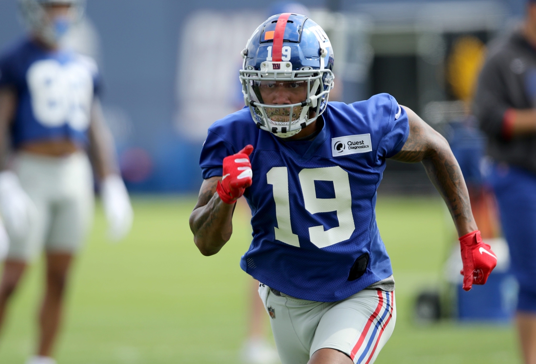 Wide receiver Kenny Golladay (19) runs to get open before making a catch, in East Rutherford. Wednesday, July 28, 2021Giants