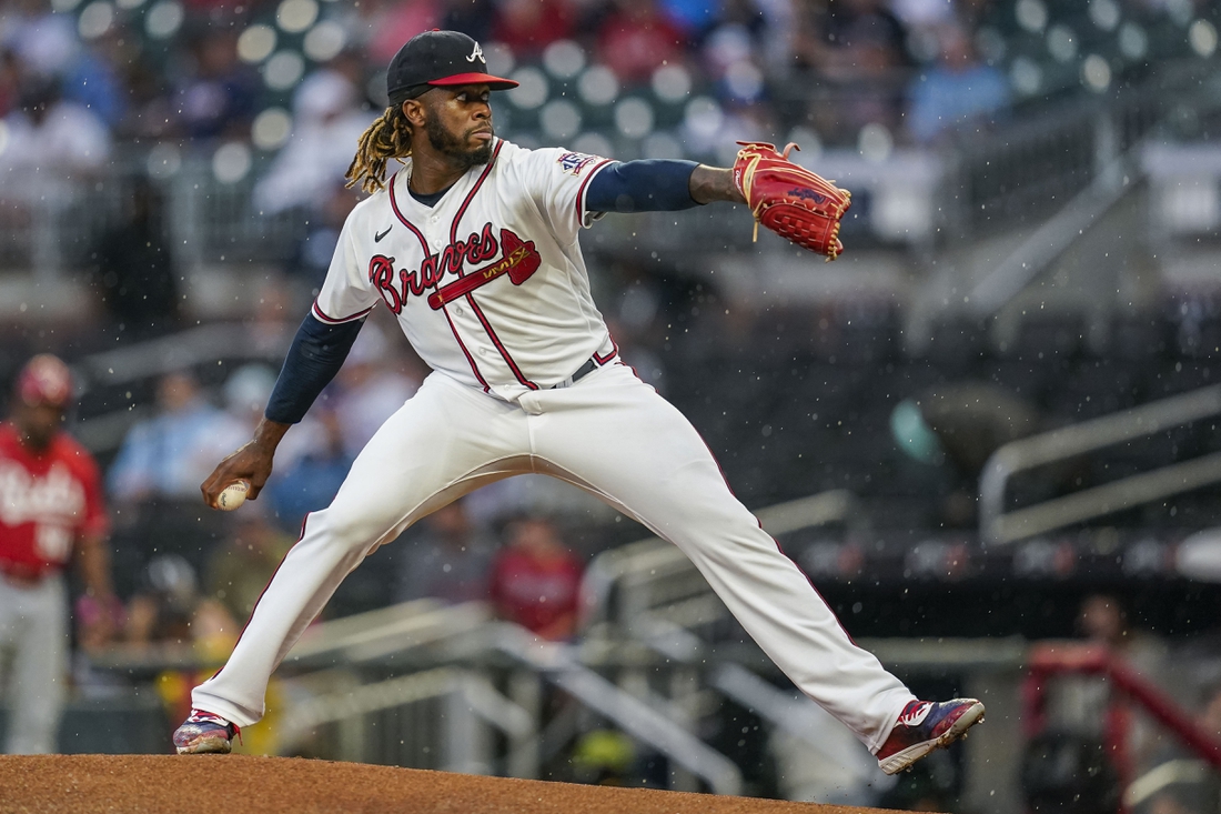 Ozzie Albies' walk-off double in 11th inning continues trend for