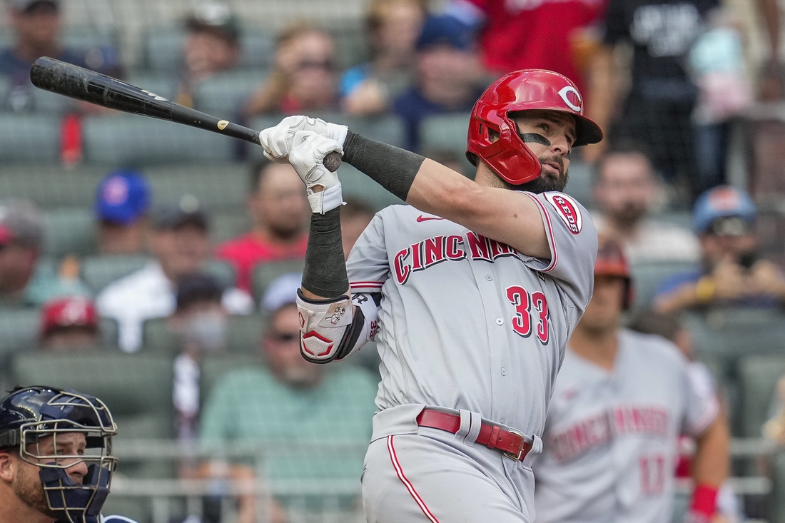 Cincinnati Reds' Jesse Winker (back) back in lineup after two-game absence