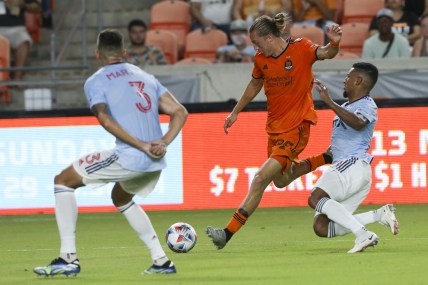 WATCH: Houston Dynamo earn tie with FC Dallas in Texas Derby