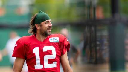 Green Bay Packers give Aaron Rodgers option to request a trade following 2021 season