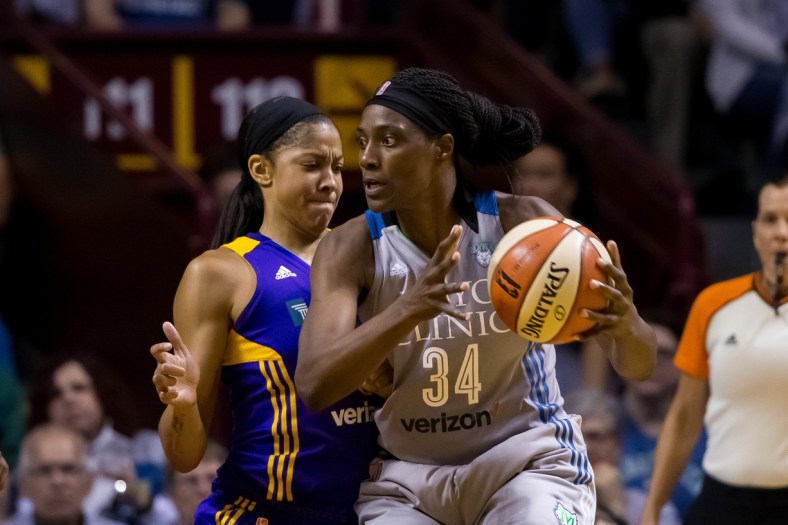 WATCH: Sylvia Fowles leads Minnesota Lynx to victory over Seattle Storm