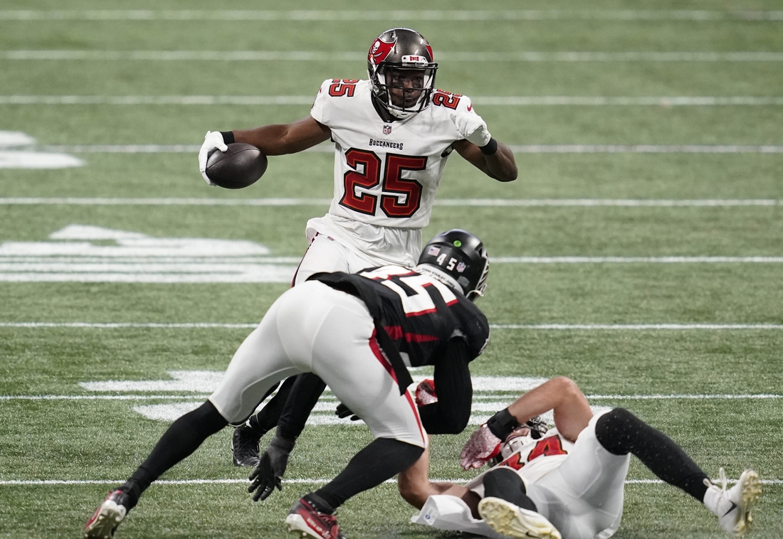 Predicting the 2020 NFL season for Buccaneers RB LeSean McCoy