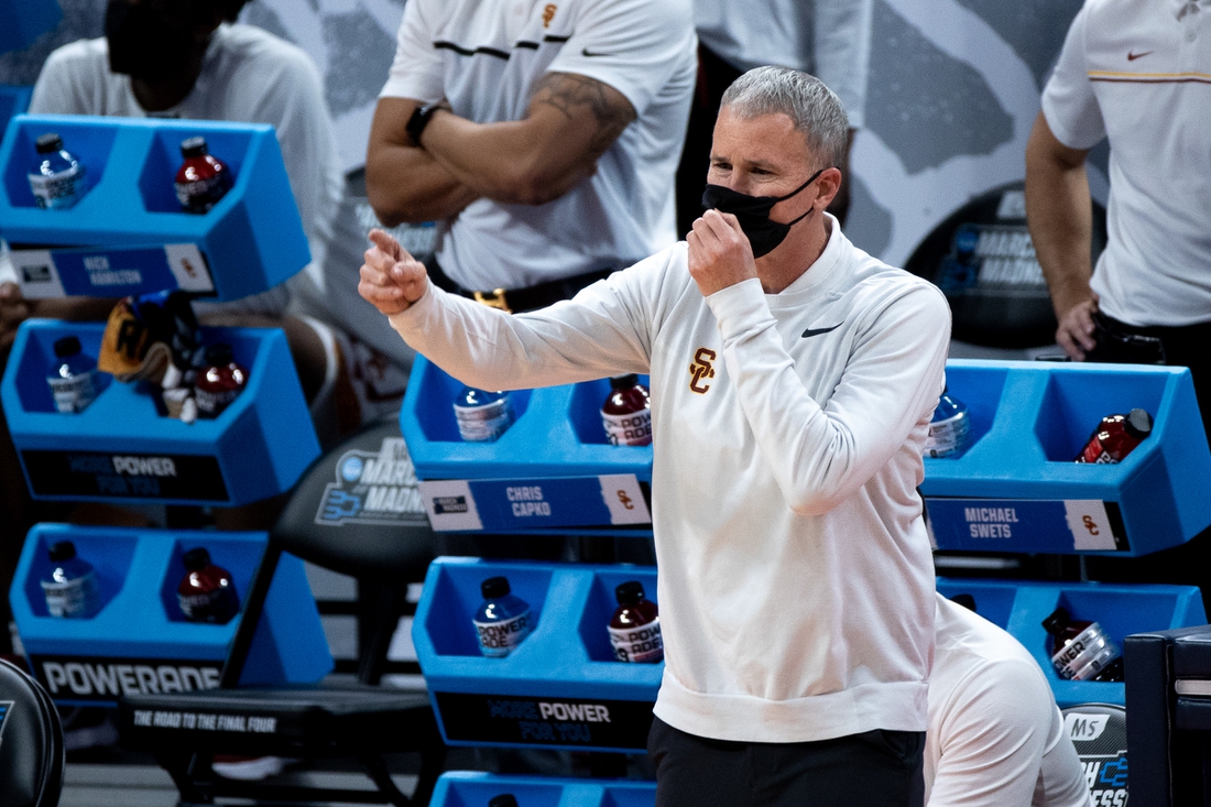 USC head coach Andy Enfield reacts during their game against Drake in the first round of the 2021 NCAA Tournament on Saturday, March 20, 2021, at Bankers Life Fieldhouse in Indianapolis, Ind. Mandatory Credit: Albert Cesare/IndyStar via USA TODAY Sports