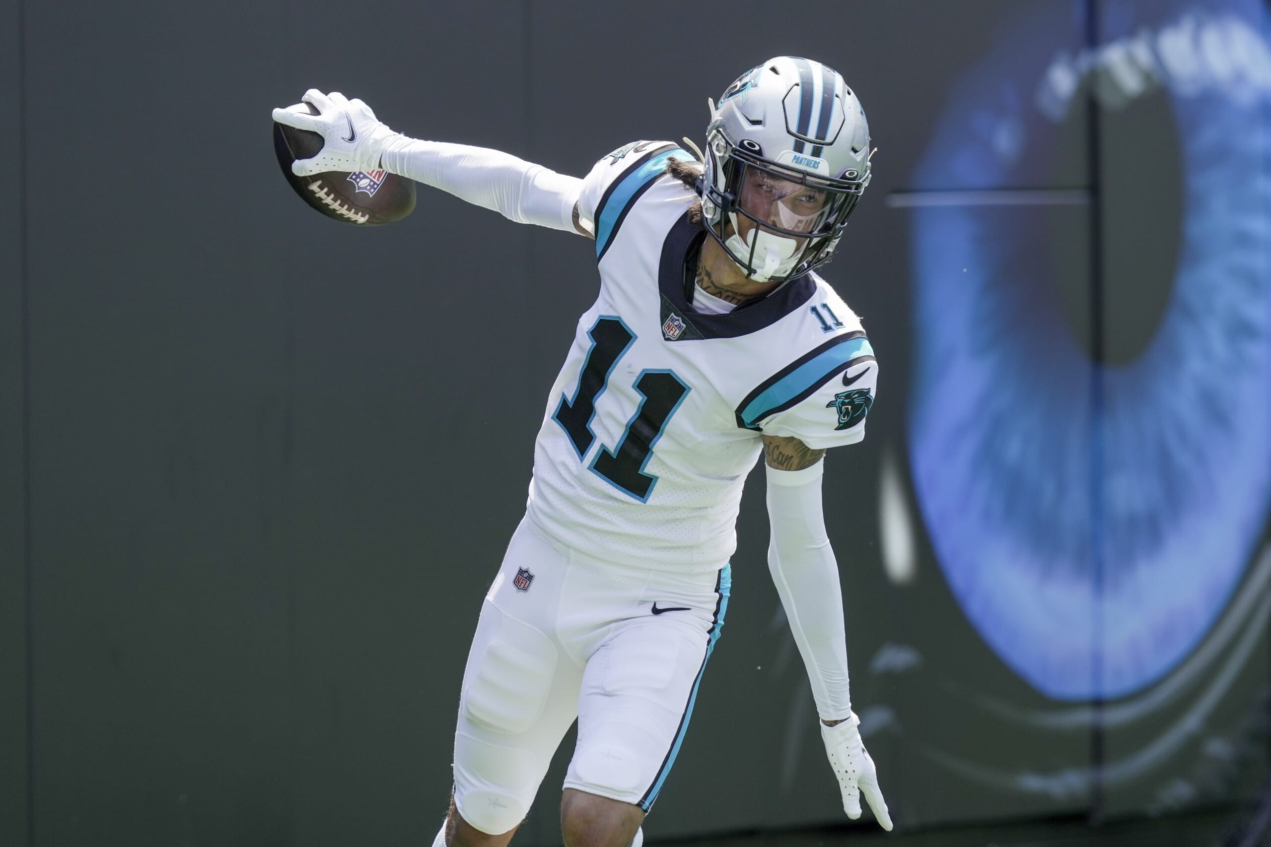 Carolina Panthers' video game-themed schedule release gets rave