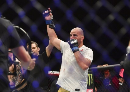 Glover Teixeira, 42, claims title belt at UFC 267