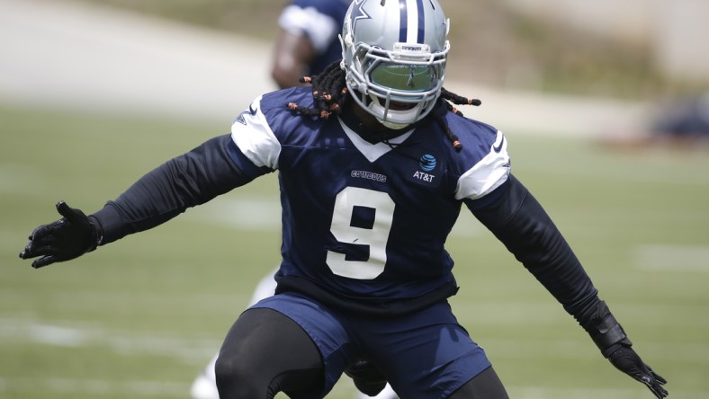 Jun 3, 2021; Frisco, TX, USA; Dallas Cowboys middle linebacker Jaylon Smith (9) goes through drills during voluntary Organized Team Activities at the Star Training Facility in Frisco, Texas. Mandatory Credit: Tim Heitman-USA TODAY Sports