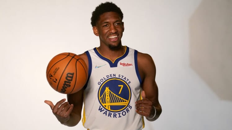 Sep 27, 2021; San Francisco, CA, USA; Golden State Warriors guard Langston Galloway (7) during Media Day at the Chase Center. Mandatory Credit: Cary Edmondson-USA TODAY Sports