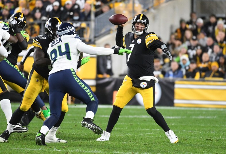 Oct 17, 2021; Pittsburgh, Pennsylvania, USA;  Pittsburgh Steelers quarterback Ben Roethlisberger (7) is pressured by Seattle Seahawks defensive end Rasheem Green (94) during the first quarter at Heinz Field. Mandatory Credit: Philip G. Pavely-USA TODAY Sports