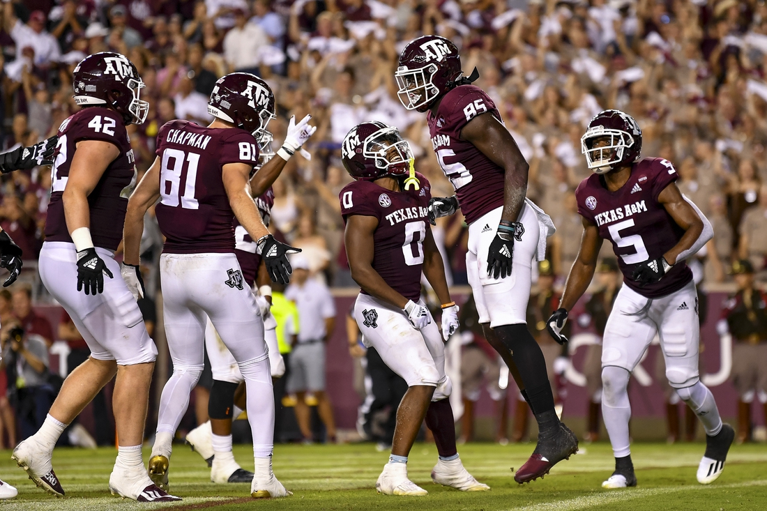 Texas A&M tight end Jalen Wydermyer (85) celebrates with Isaiah