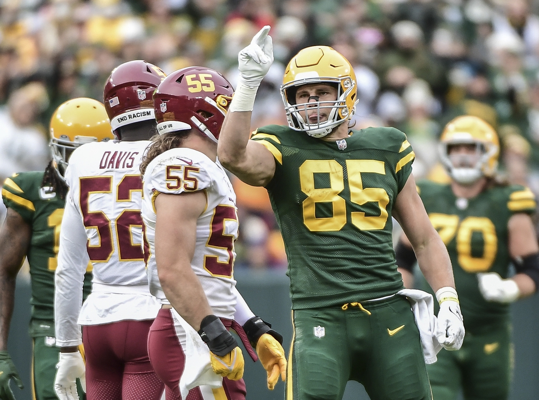 Packers pay up to keep from losing injured tight end Robert Tonyan