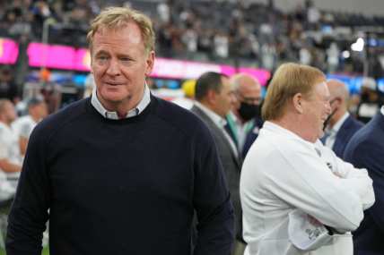 NFL emails reportedly contain no other troubling language among current employees