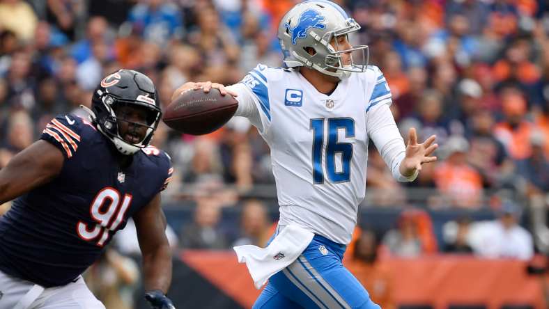 NFL: Detroit Lions at Chicago Bears