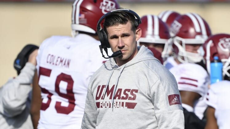 Umass Fires Walt Bell After 2 23 Mark At School 4751