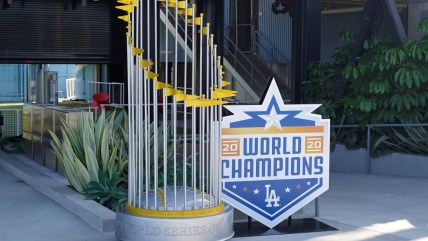 Los Angeles Dodgers early favorites to win 2022 World Series