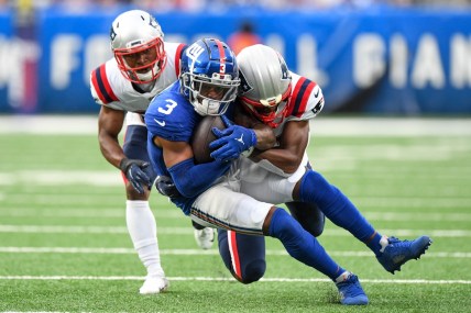 New York Giants receiver Sterling Shepard to sit out vs. Raiders