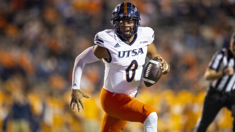 Nov 6, 2021; El Paso, Texas, USA; UTSA Roadrunners quarterback Frank Harris (0) runs the ball against the UTEP Miners at Sun Bowl stadium. Mandatory Credit: Ivan Pierre Aguirre-USA TODAY Sports