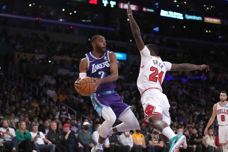Nov 15, 2021; Los Angeles, California, USA; Los Angeles Lakers forward Carmelo Anthony (7) is defended by Chicago Bulls forward Javonte Green (24) in the first half at Staples Center. Mandatory Credit: Kirby Lee-USA TODAY Sports