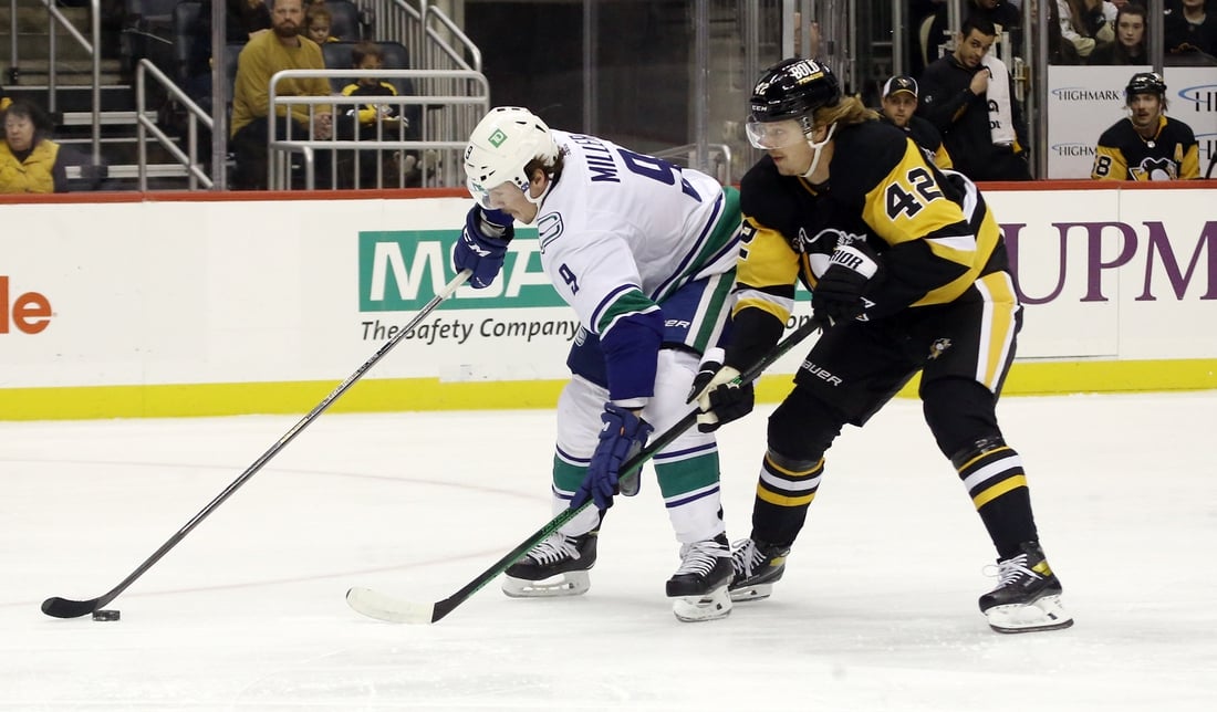 WATCH: Pittsburgh Penguins rout Vancouver Canucks for fourth win in row