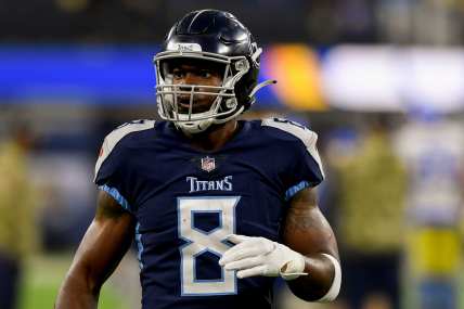 Tennessee-Titans-RB-Adrian-Peterson