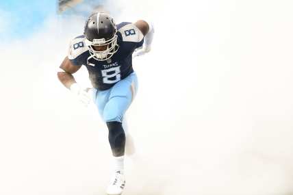 Tennessee-Titans-Adrian-Peterson