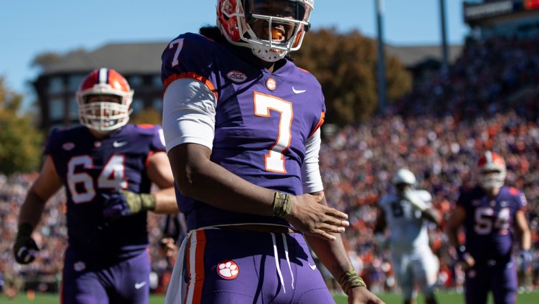 Clemson Tigers Taisun Phommachanh (7) celebrates after scoring a touchdown against Uconn during the second quarter at Memorial Stadium Saturday, Nov. 13, 2021.

Jg Clemsonvsconnecticut 111321 013