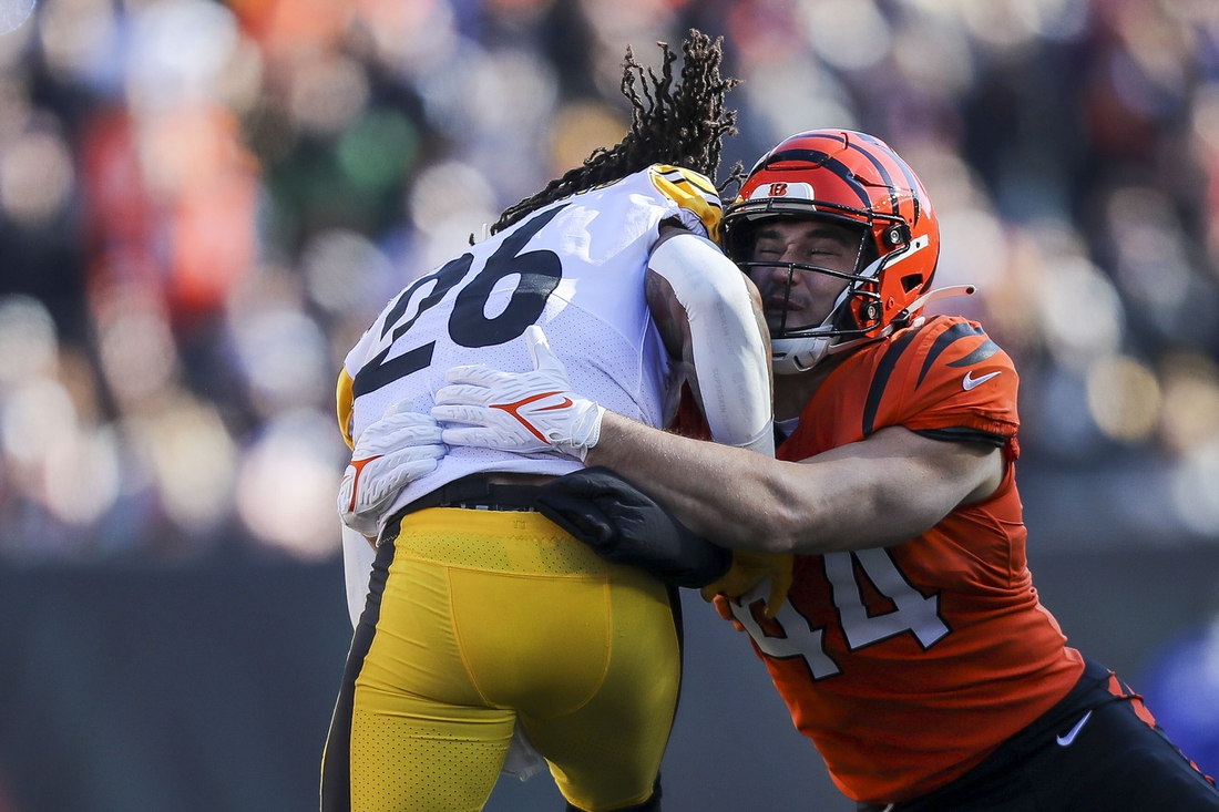 Cincinnati Bengals linebacker Clay Johnston (44) during an NFL