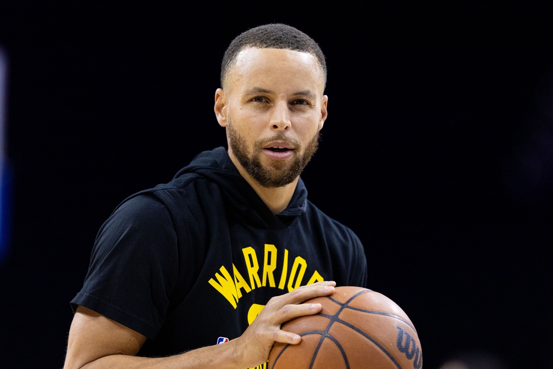 Dec 11, 2021; Philadelphia, Pennsylvania, USA; Golden State Warriors guard Stephen Curry warms up before a game against the Philadelphia 76ers at Wells Fargo Center. Mandatory Credit: Bill Streicher-USA TODAY Sports