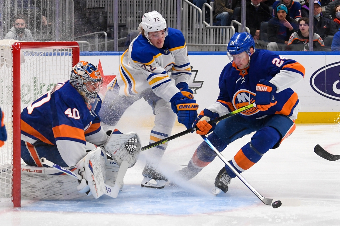 Islanders, Finally Returning To Action, Blow Out Sabres