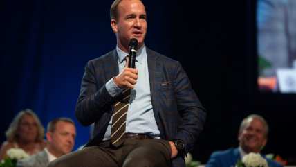Amazon reportedly wants to poach Eli, Peyton Manning from ESPN for Thursday Night Football