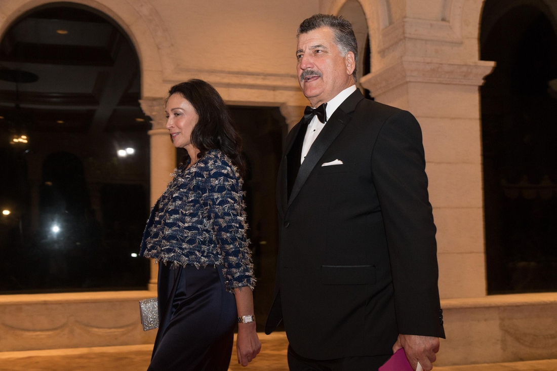 Keith Hernandez arrives for a New Year's Eve gala with President Donald Trump at the Mar-a-Lago club in Palm Beach on Dec. 31, 2017.