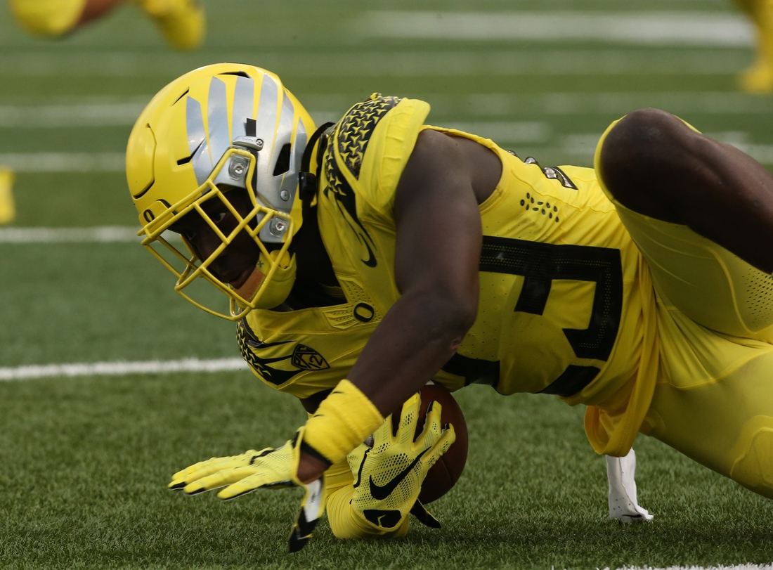 Oregon's Verone McKinley III comes up with an interception at the goal line against Stony Brook during the second quarter.

Eug 091821 Oregonfb 12