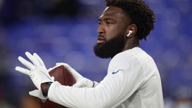 Indianapolis Colts wide receiver Parris Campbell (1) warms up before the team's game against the Baltimore Ravens on Monday, Oct. 11, 2021, at M&T Bank Stadium in Baltimore.

Indianapolis Colts At Baltimore Ravens At M T Bank Stadium In Baltimore Maryland Monday Night Football Oct 11 2021