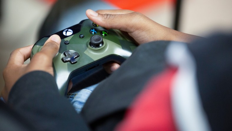 Camarii Flowers plays during a esports team practice at Mt. Pleasant Middle School in Mt. Pleasant, Tenn., on Monday, Nov. 29, 2021.