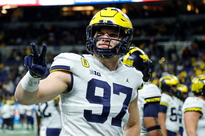 Defensive end Aidan Hutchinson is a Heisman trophy candidate.Syndication Detroit Free Press