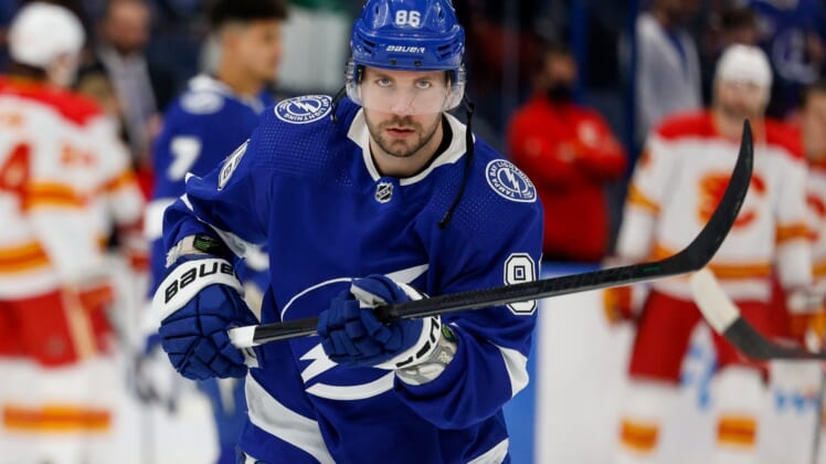 Nikita Kucherov returns, has two assists as Lightning beat Flames