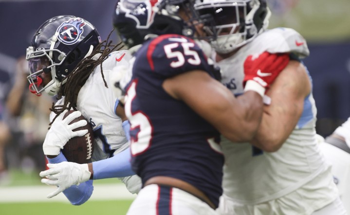 Tennessee Titans beat Houston Texans to clinch AFC's number one seed