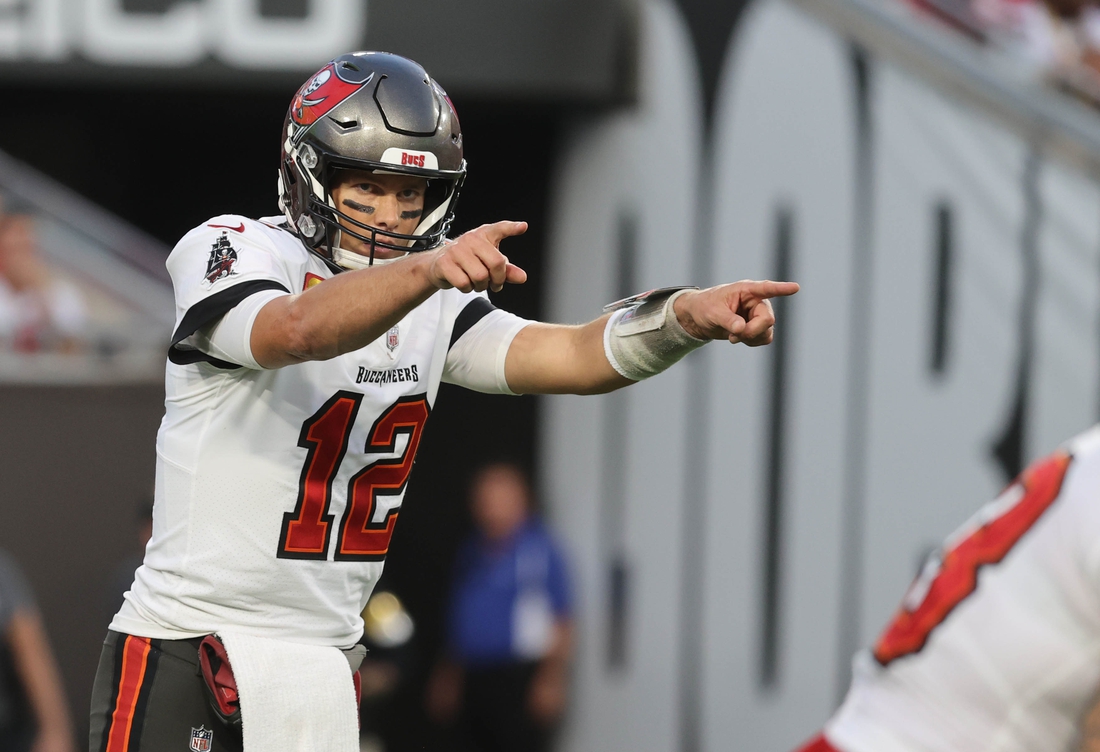 Brady Gets Comfortable at Raymond James Stadium