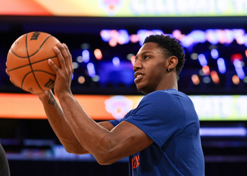 Jan 10, 2022; New York, New York, USA; New York Knicks guard RJ Barrett (9) warms up before the game against the San Antonio Spurs at Madison Square Garden. Mandatory Credit: Vincent Carchietta-USA TODAY Sports