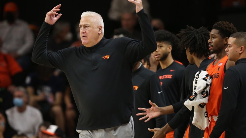 Oregon State coach Wayne Tinkle questions a call during the second half against Oregon in Corvallis Monday Jan. 10, 2022.

Eug 011022 Uo Osu Mbb 17