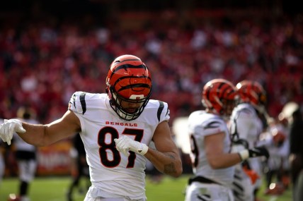 Cincinnati Bengals tight end C.J. Uzomah (87) stretches before the AFC championship NFL football game, Sunday, Jan. 30, 2022, at GEHA Field at Arrowhead Stadium in Kansas City, Mo.

Cincinnati Bengals At Kansas City Chiefs Jan 30 Afc Championship 21