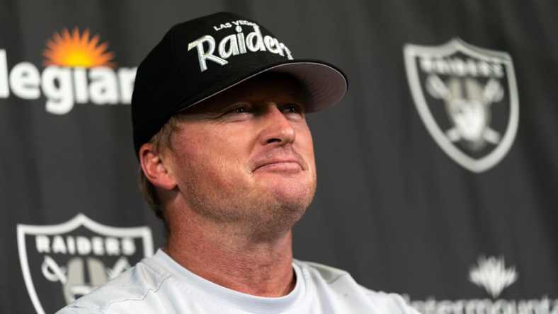 Las Vegas Raiders Jon Gruden Moe Moton