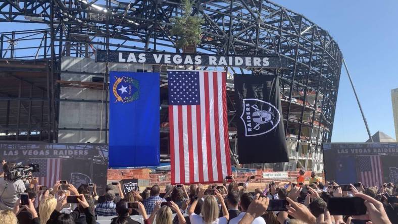 Raiders Allegiant Stadium topping out