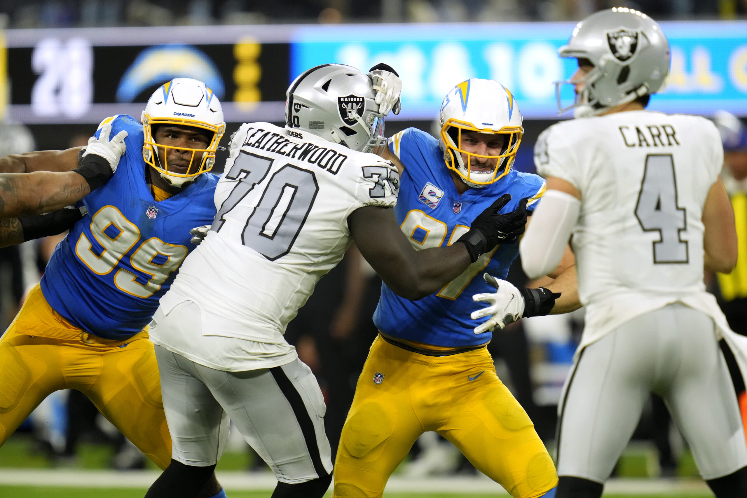 Chargers-Raiders play for playoff spot in Week 18 finale - Los Angeles Times